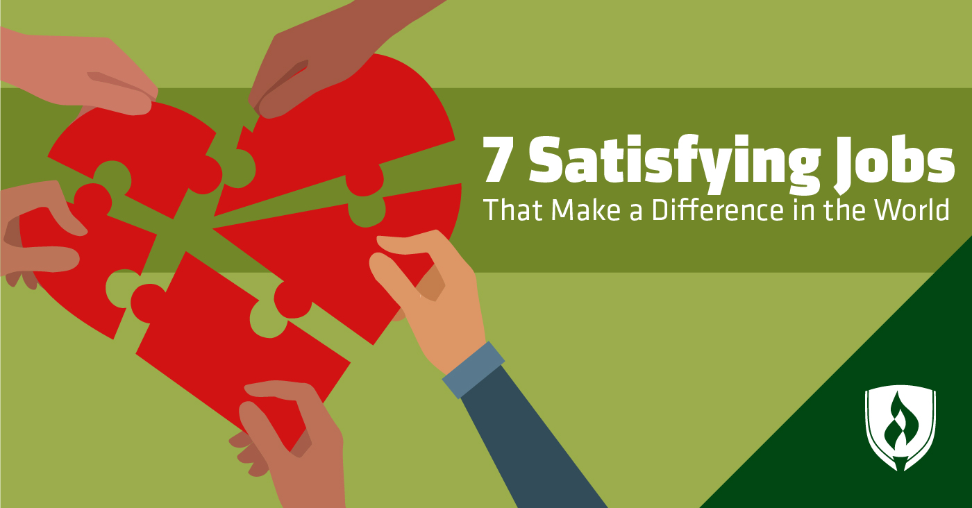 用手把拼图拼成一颗心