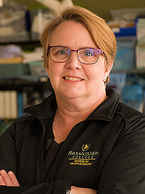 外科技术讲师Krsita Vylasek