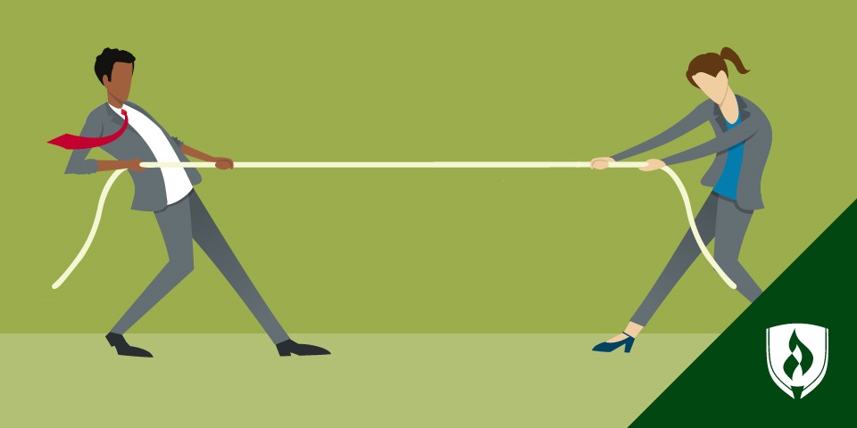 插图两个会计玩拔河代表的利弊会计