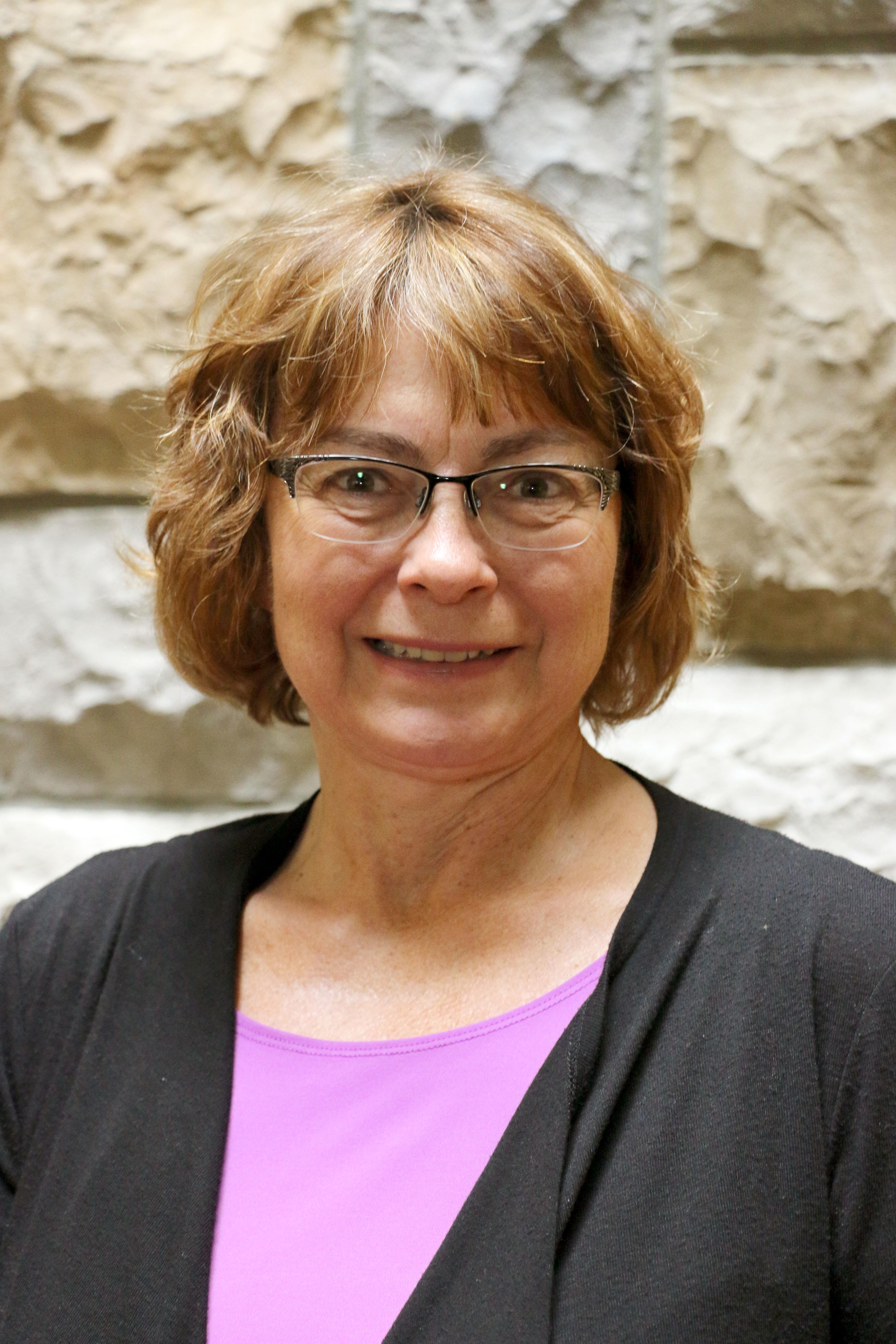Dianne Johnson，Rasmussen College护理教练学院