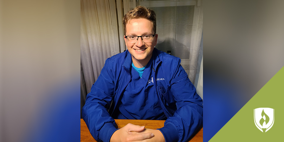 面向意外:最近Rasmussen学院COVID单元护理研究生